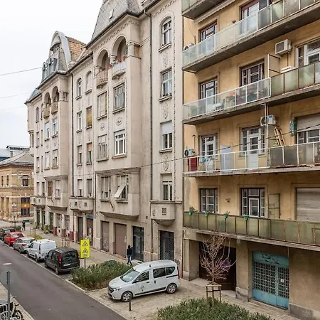 Maximilian ブダペスト