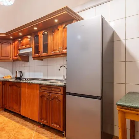 Apartament Maximilian *